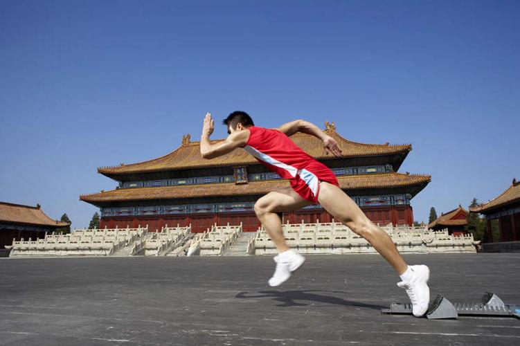 外吸睛
